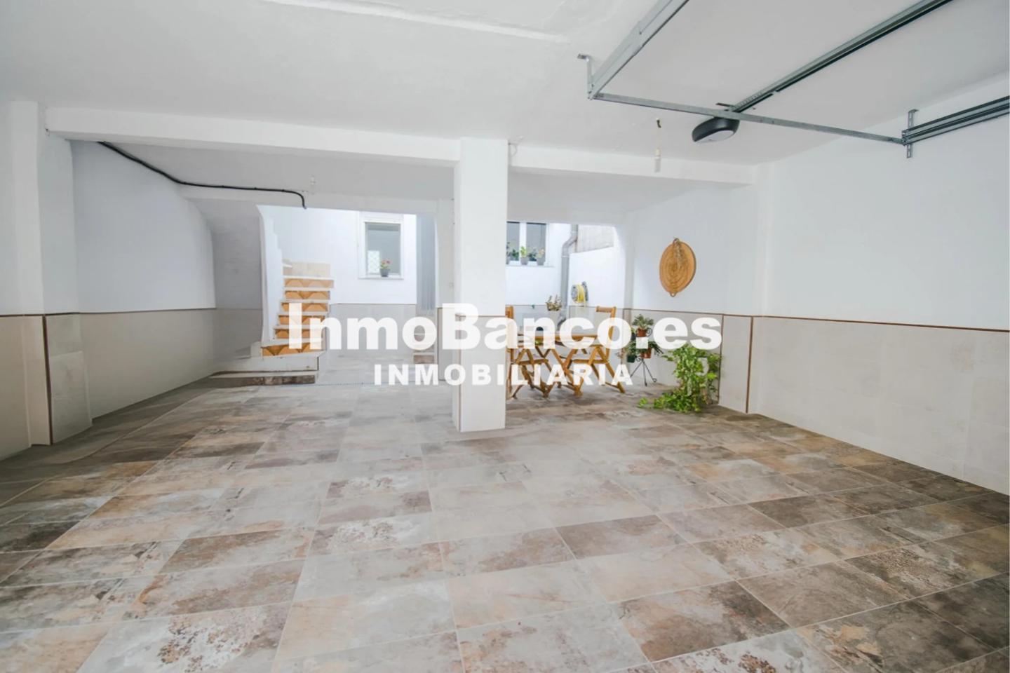 Casa / chalet en Requena, Valencia de 196 m2