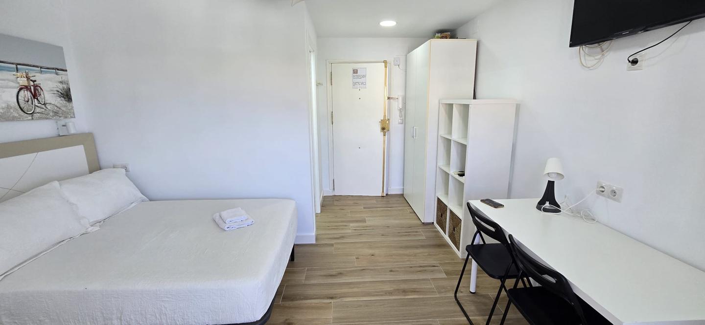 Piso en Calle las Naciones 2, Benalmádena, Málaga de 23 m2