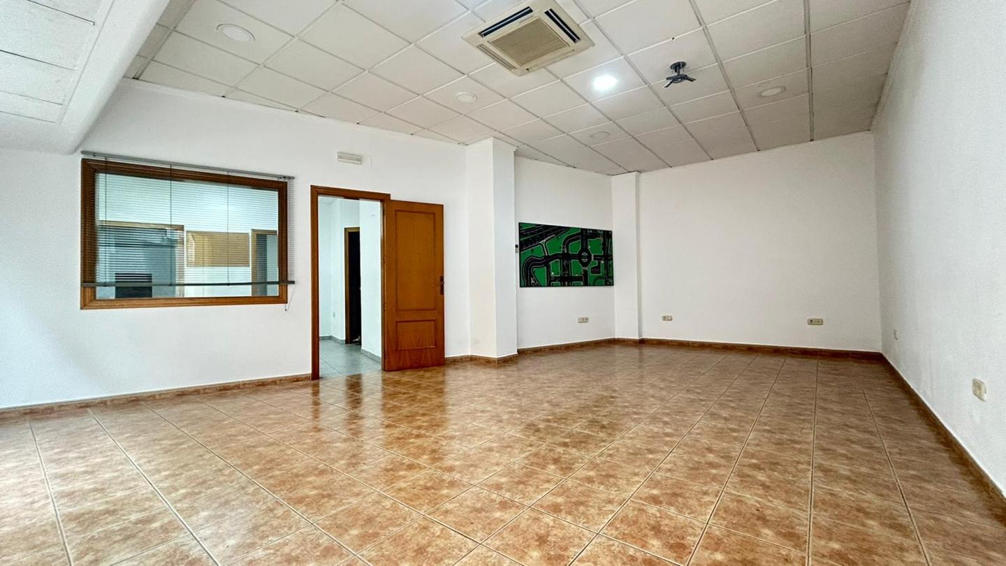 Local en Carrer de de d'Aigües Vives M, Carcaixent, Valencia de 97 m2
