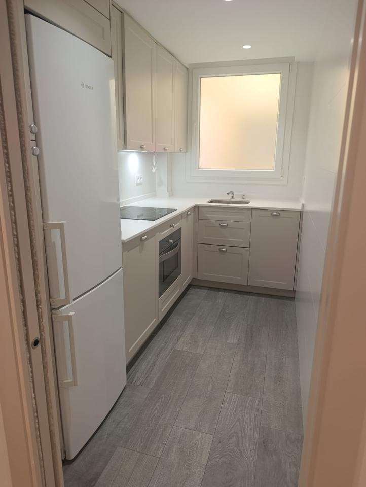 Piso en Calle de los Fundadores, Madrid, Madrid de 76 m2