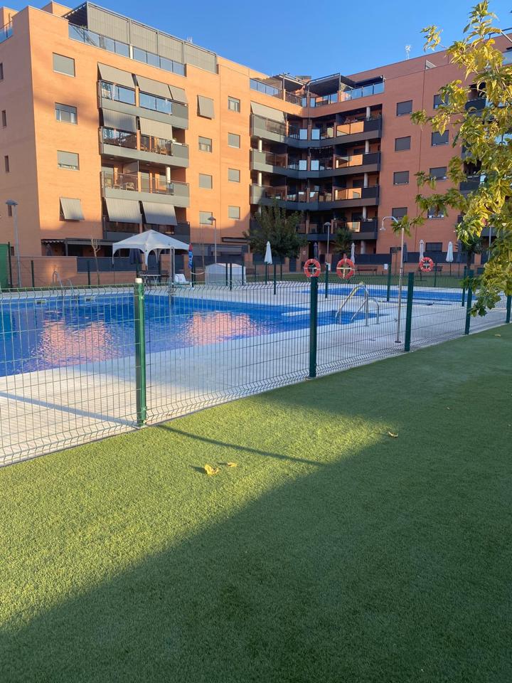 Piso en Calle Cicerón, Montequinto, Sevilla de 111 m2