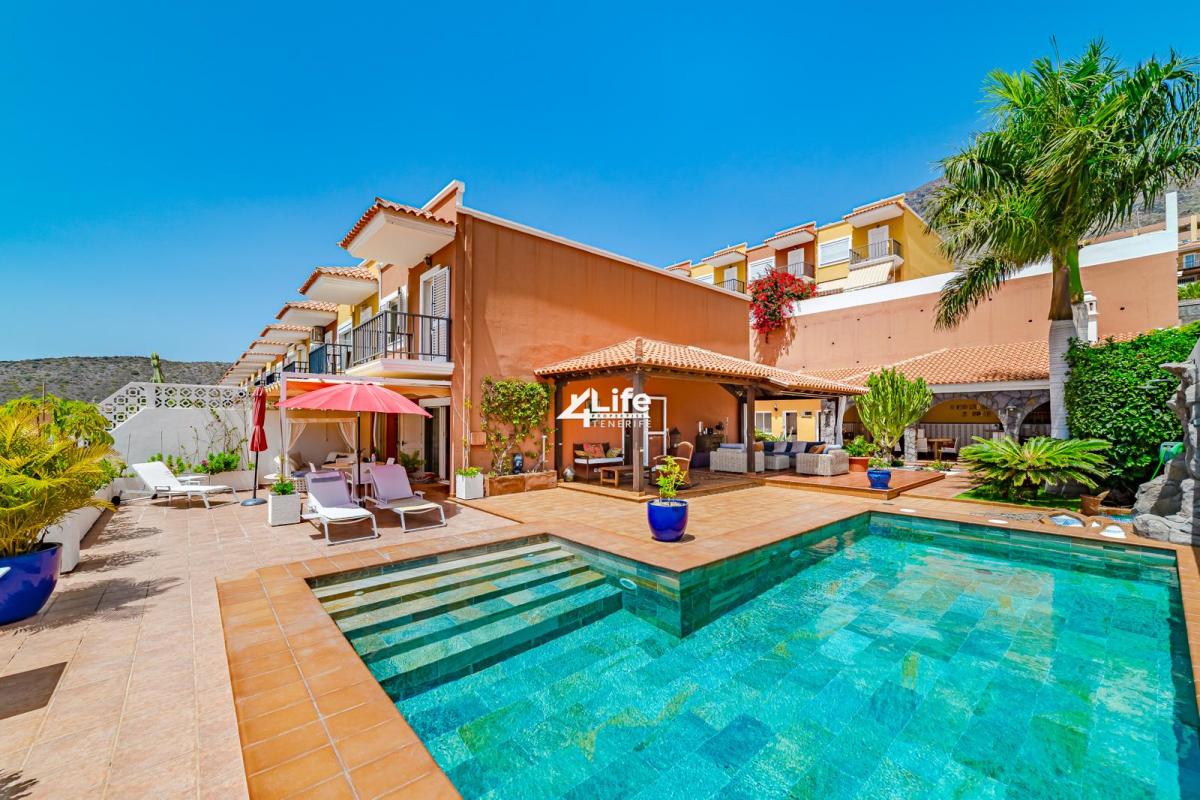 Casa / chalet en Calle Extremadura, Costa Adeje, Adeje de 177 m2