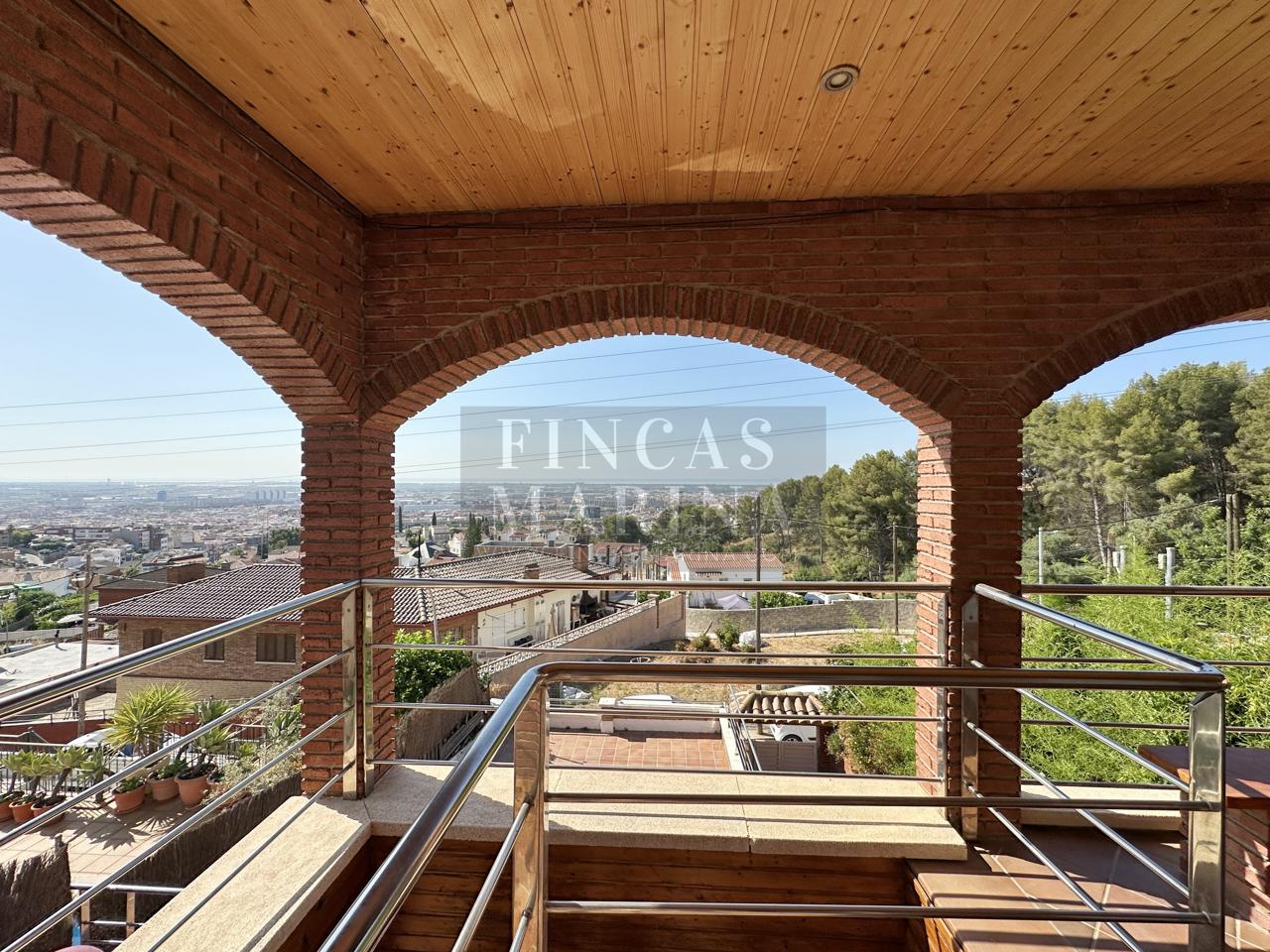 Casa / chalet en Carrer de la Troana, Viladecans, Barcelona de 231 m2
