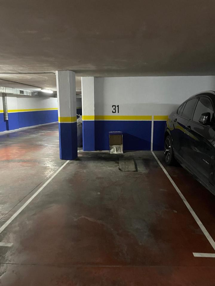 Plaza de parking en Avenida Juan Carlos I, Plasencia, Cáceres de 15 m2