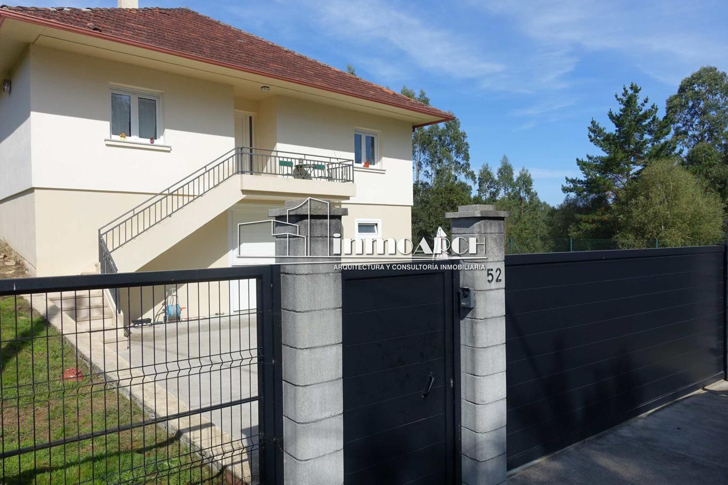Casa / chalet en Londoño, Cerceda, A Coruña de 256 m2