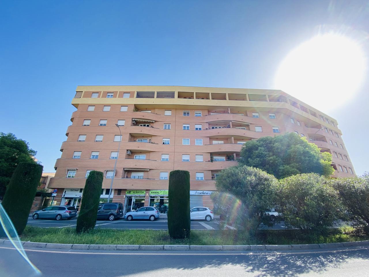 Piso en Avenida de Francisco Ayala, Granada, Granada de 114 m2