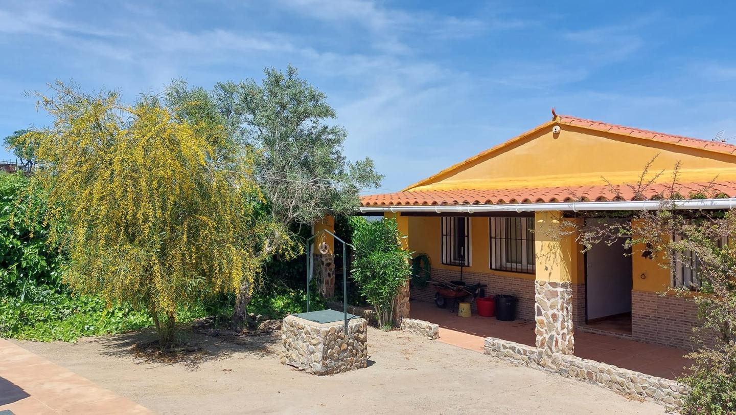 Casa / chalet en FINCA  EX-203 CERCA DE PLASENCIA , km 3.800, Malpartida de plasencia, Cáceres de 100 m2