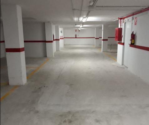 Plaza de parking en Avinguda 27 de Gener, Aitona, Lérida de 10 m2