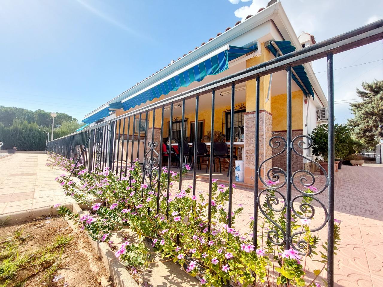 Casa / chalet en Maitino, Elche, Alicante de 296 m2