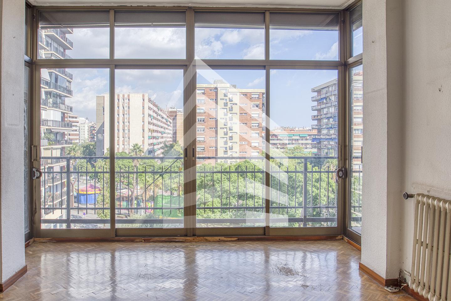 pisos en barcelona · les-corts 690000€