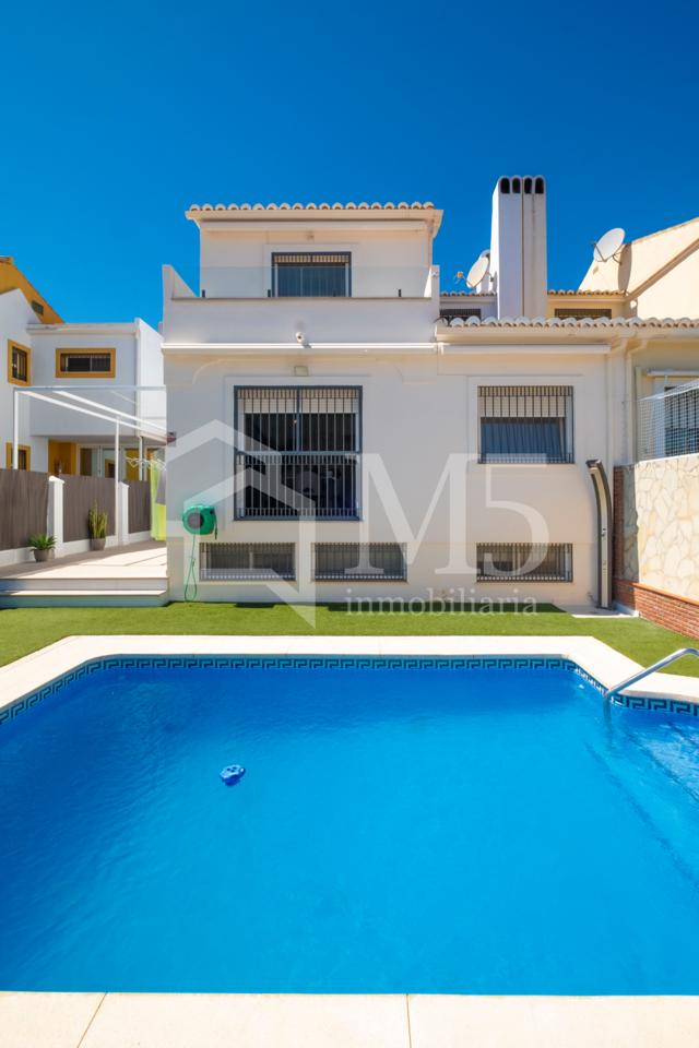 Casa / chalet en Torre del Mar, Málaga de 200 m2