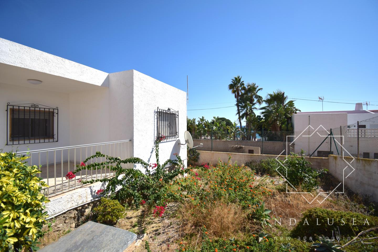 Villa Calle Hermanos Machado, Mojacar