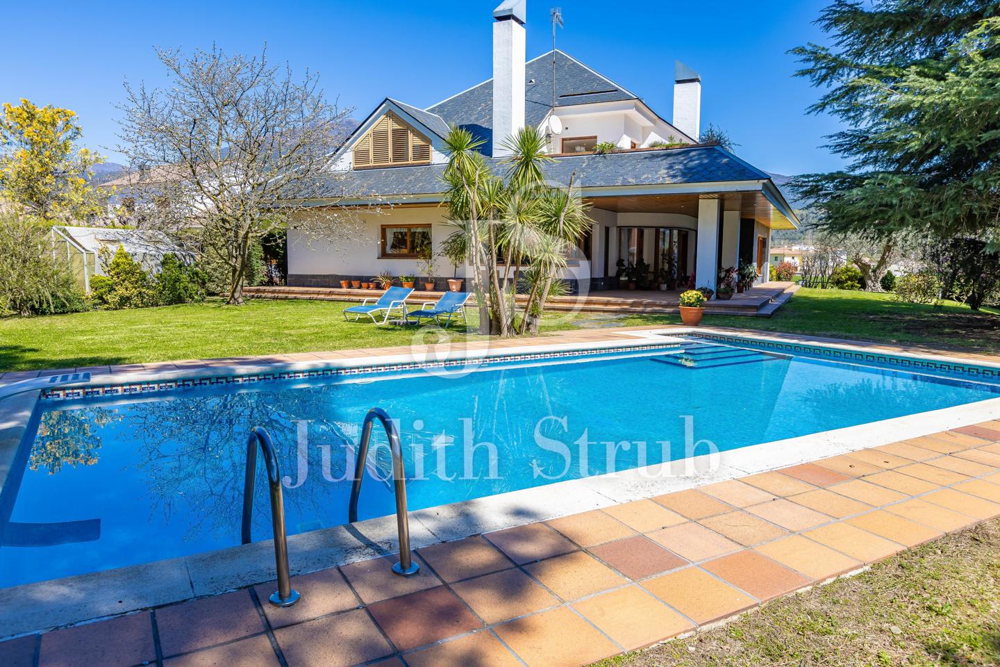 Casa / chalet en Carrer Sant Elíes, Sant Esteve de Palautordera, Barcelona de 529 m2