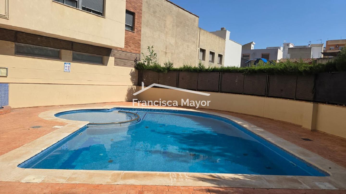 Piso en Carrer Cronista Cerveró, Riba-roja de Túria, Valencia de 118 m2