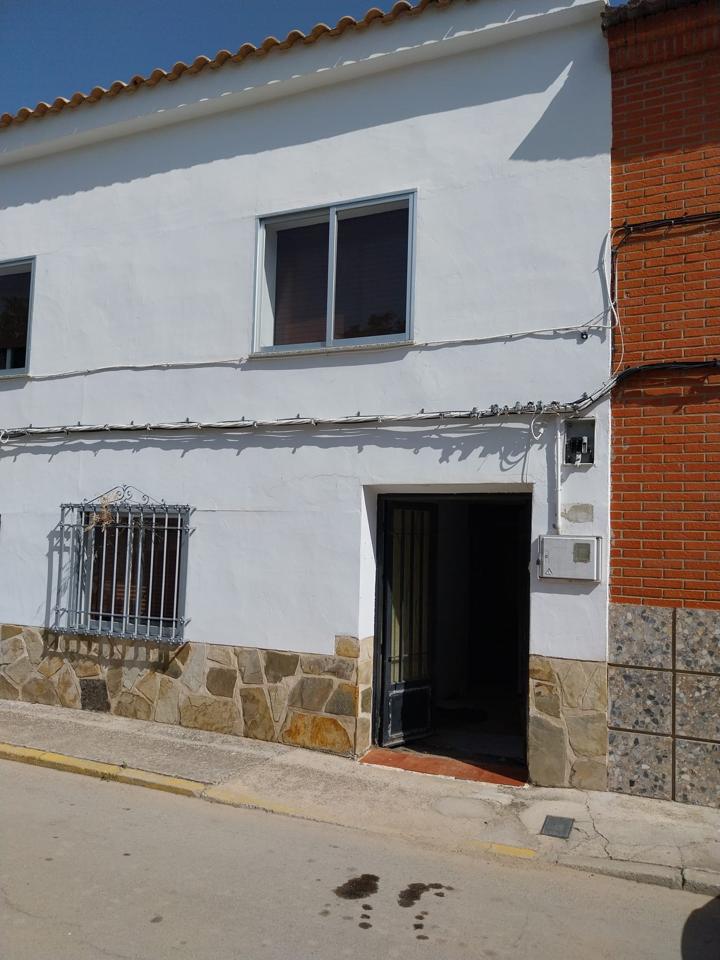 Casa / chalet en Calle de Lara, Villanueva de Alcardete, Toledo de 208 m2