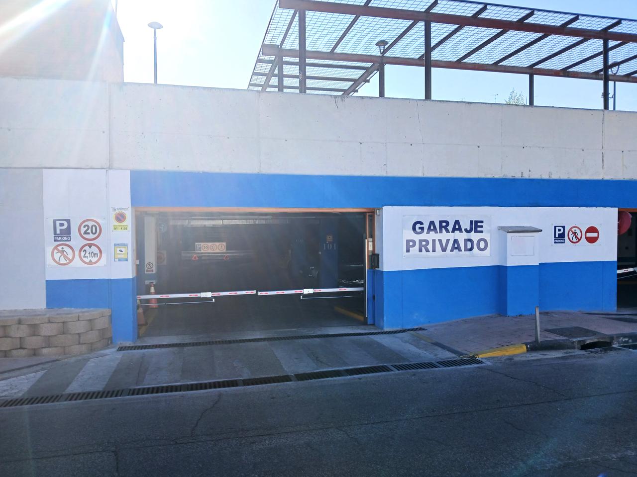 Plaza de parking en Avenida de Portugal, Móstoles, Madrid de 13 m2