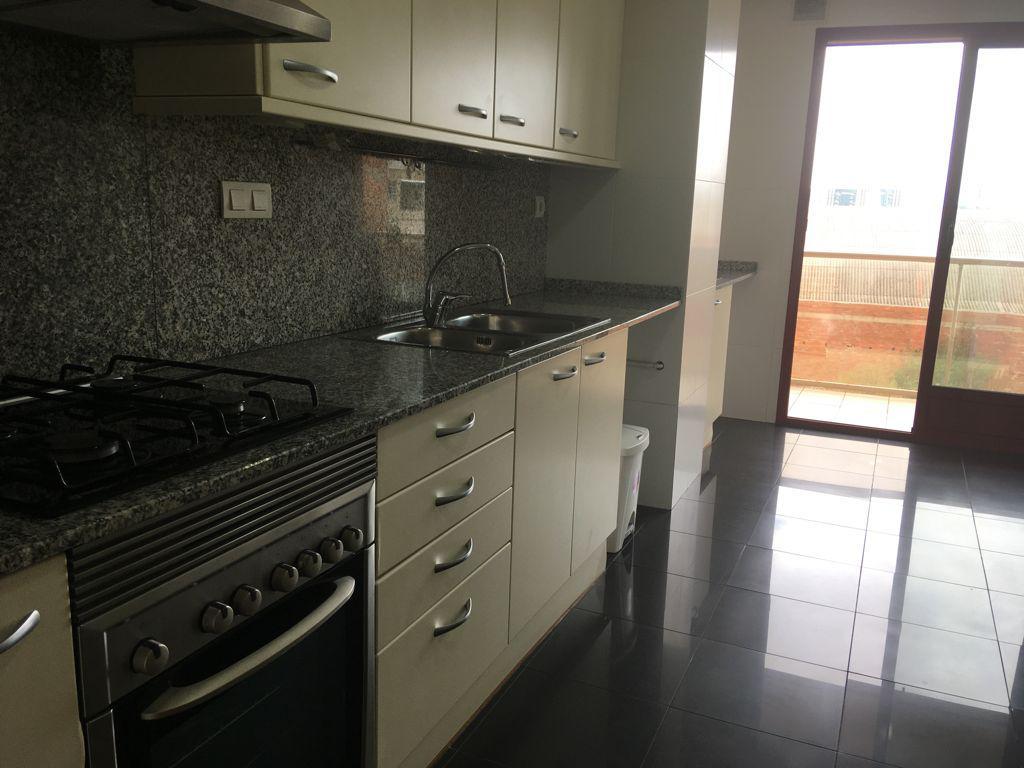 Piso en Carrer de Ramón y Cajal, Terrassa, Barcelona de 105 m2