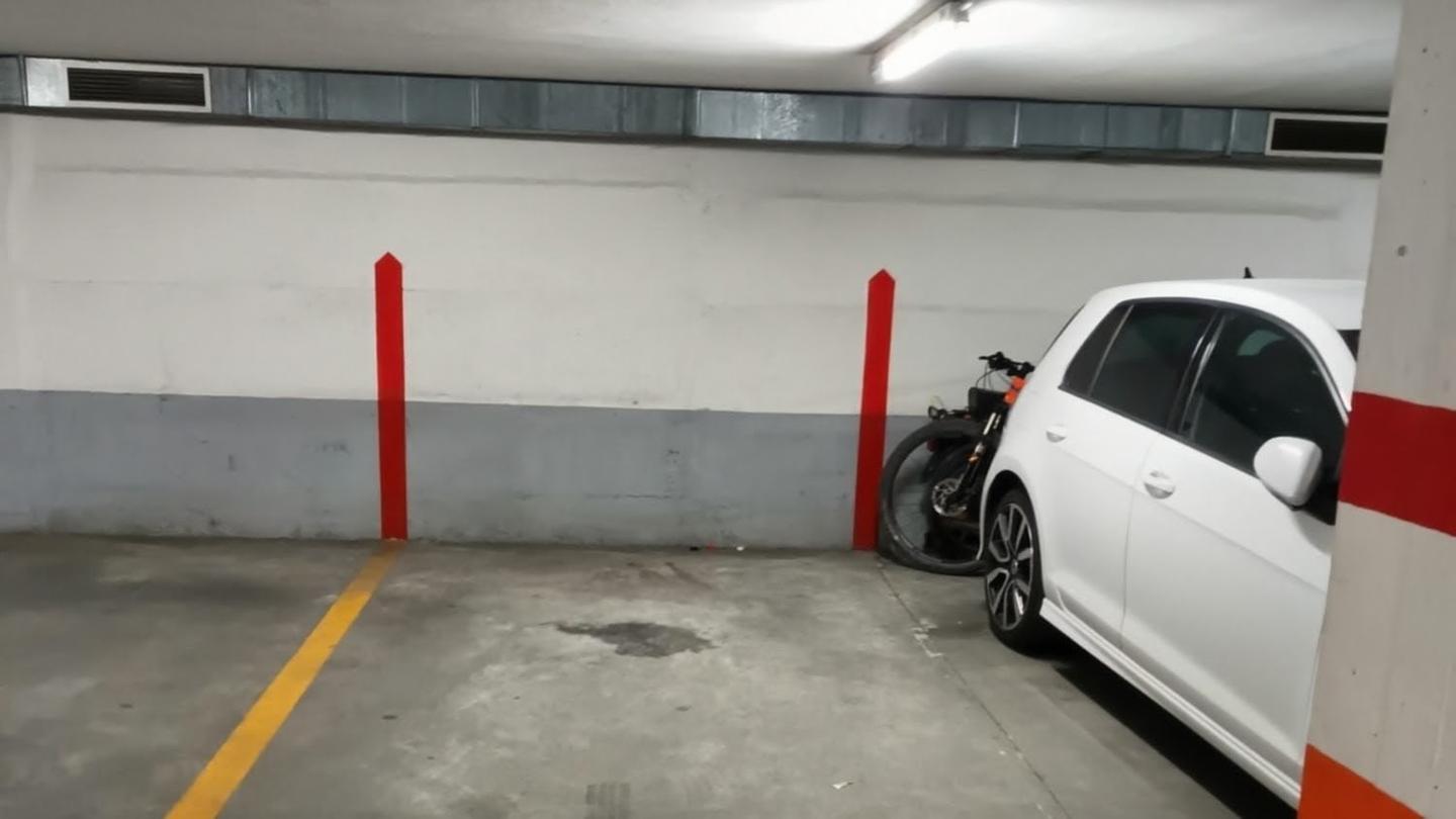 Plaza de parking en Calle de Italia, Don Benito, Badajoz de 15 m2
