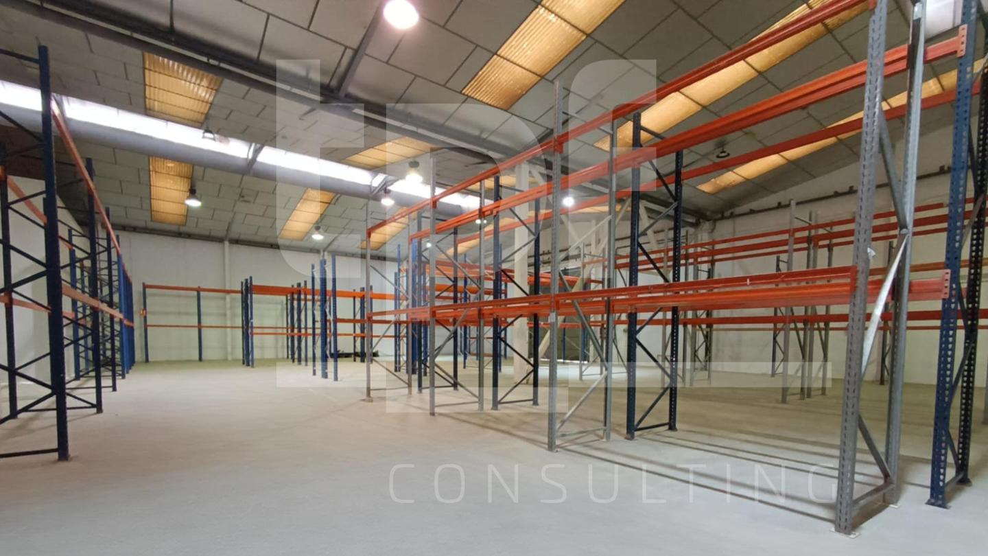Nave industrial en Calle U, Riba-roja de Túria, Valencia de 2100 m2