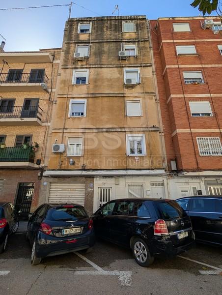 Piso en Calle de Francisco Valldecabres 59, Manises, Valencia de 68 m2