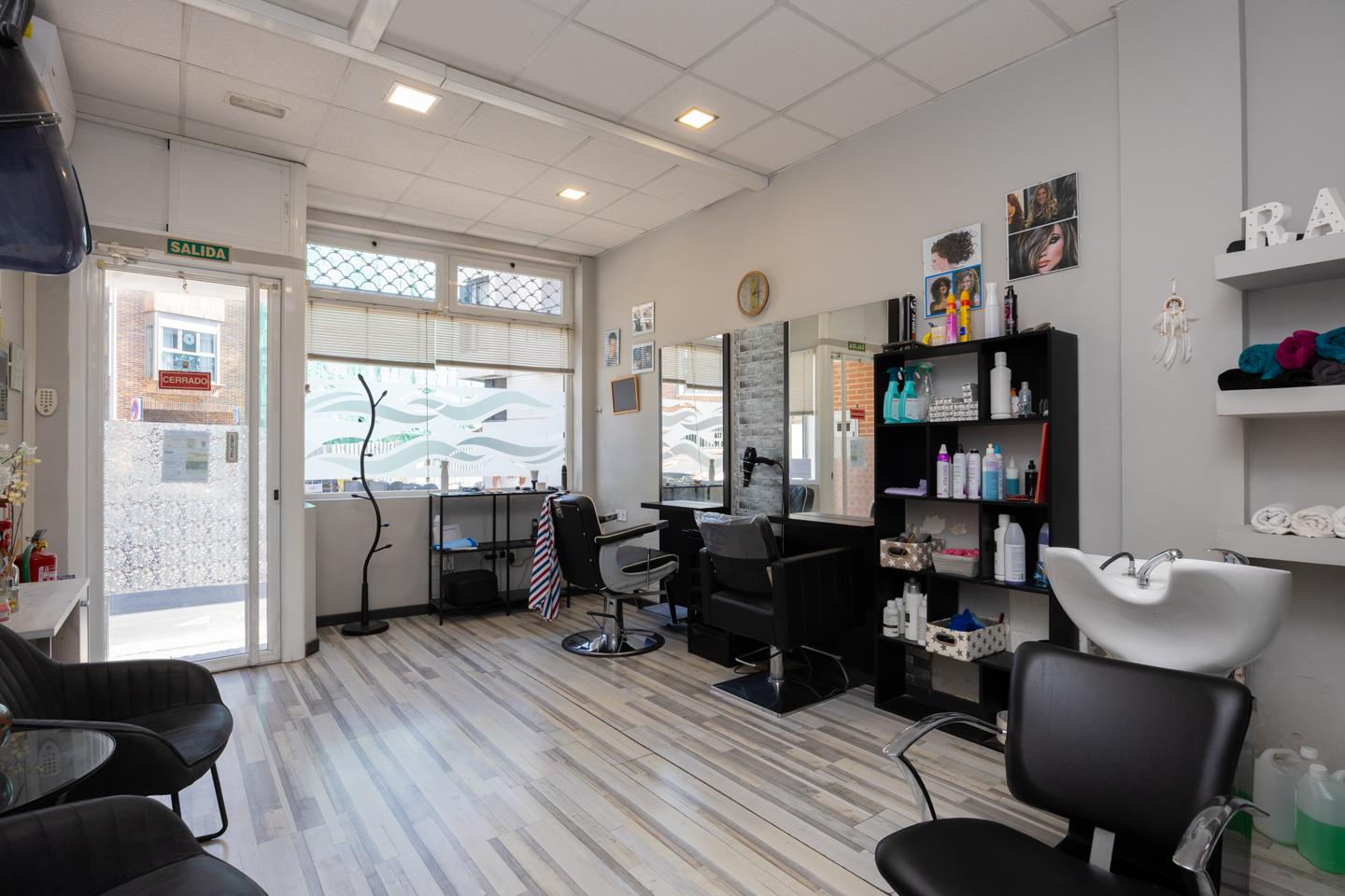 Local en Calle Luna 28, Villanueva de la Cañada, Madrid de 44 m2