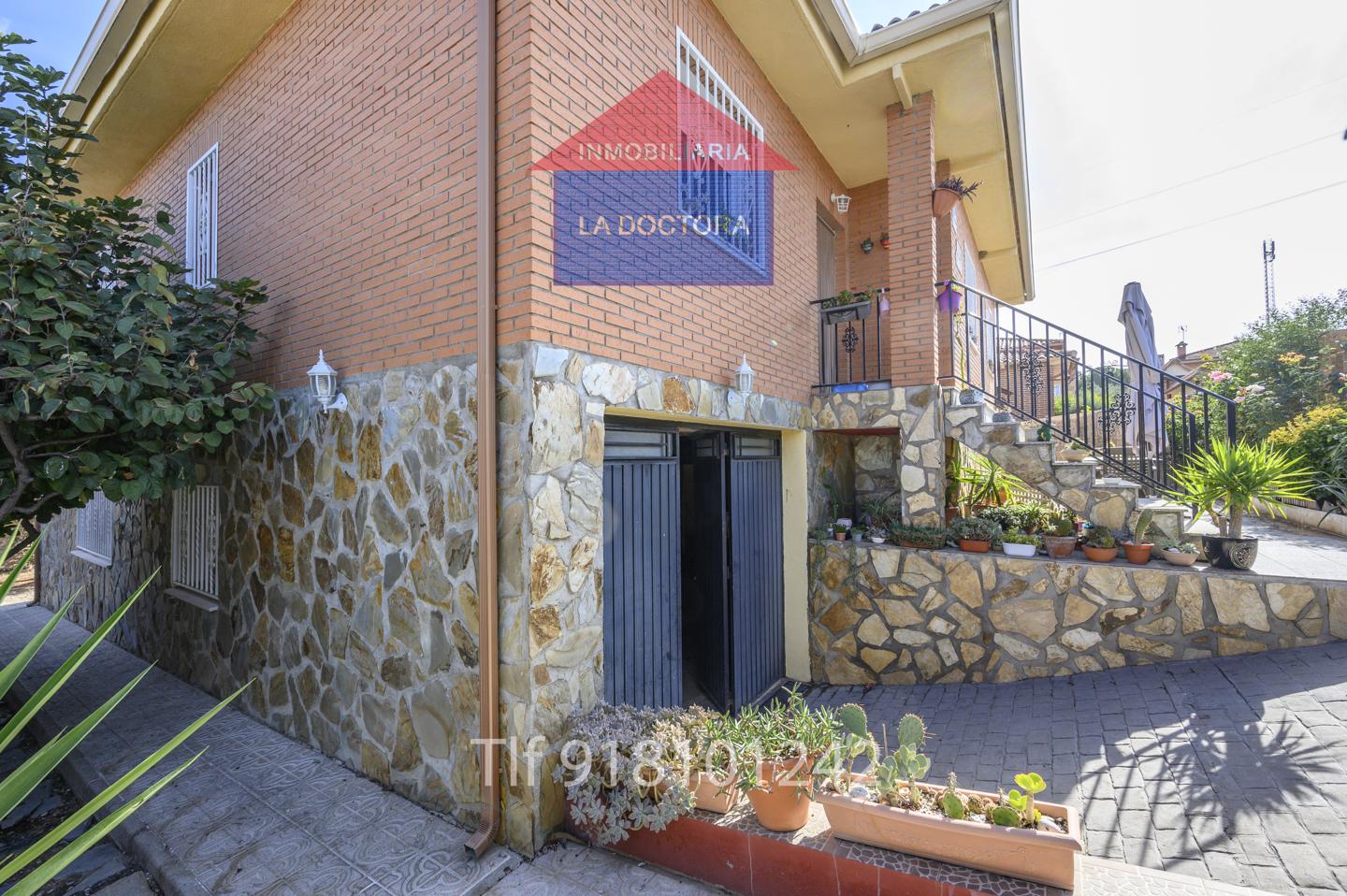 Casa / chalet en Calle Croacia, Méntrida, Toledo de 313 m2