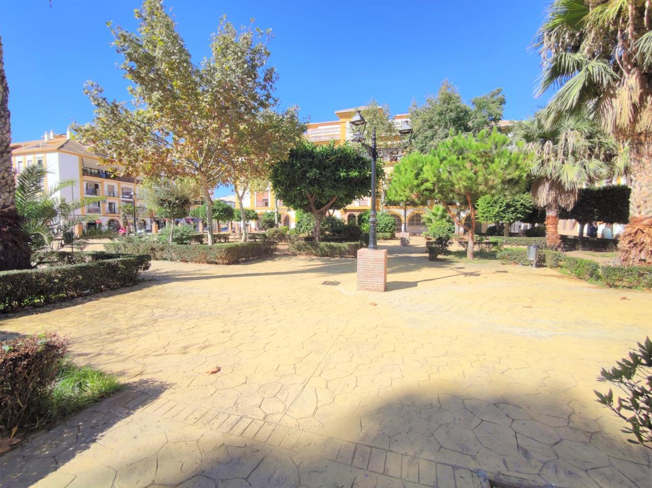 Plaza de parking en Rincón de la Victoria, Málaga de 27 m2