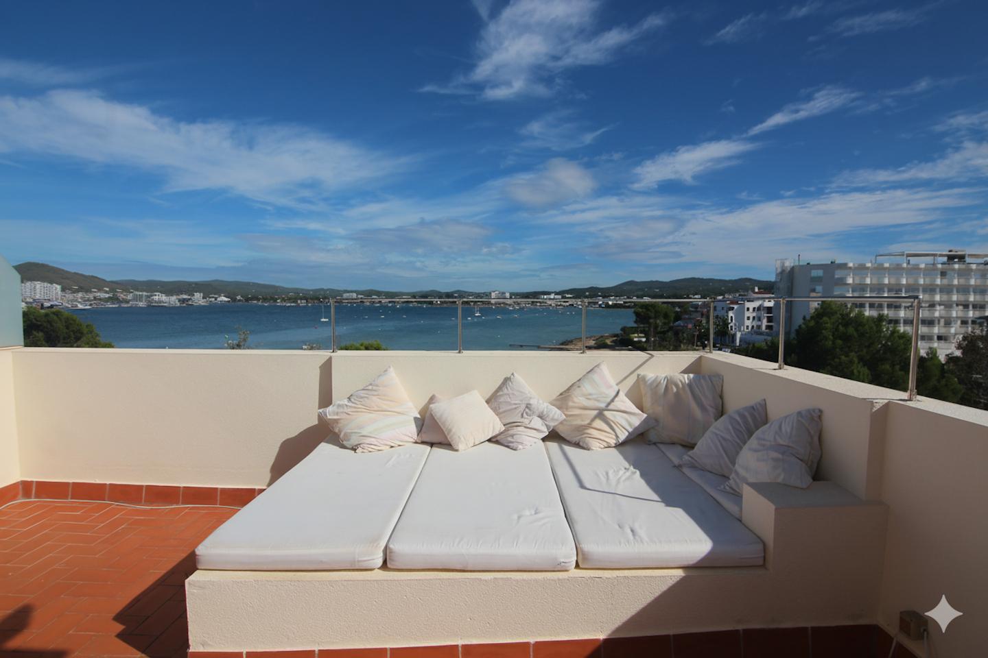 Penthouse in seafront in Ibiza