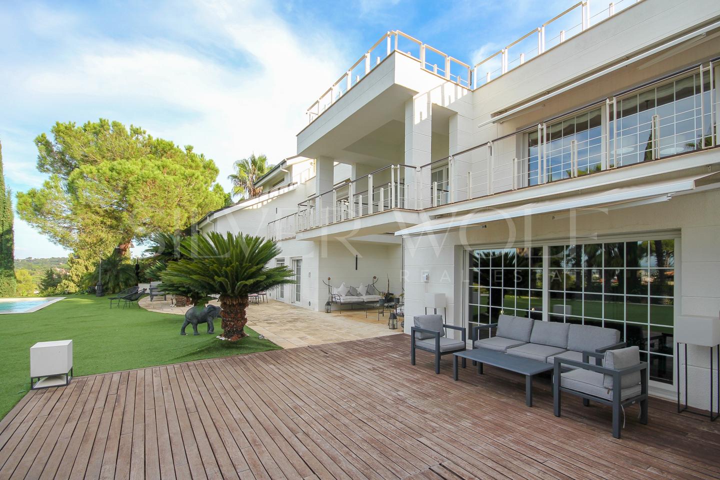 Casa / chalet en Avinguda de Can Monmany, Sant Cugat del Vallès, Barcelona de 806 m2