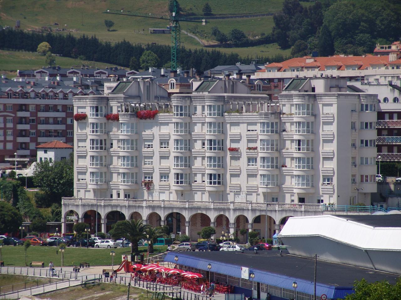 Plaza de parking en Calle Padre Basabe 4, Castro-Urdiales, Cantabria de 46 m2