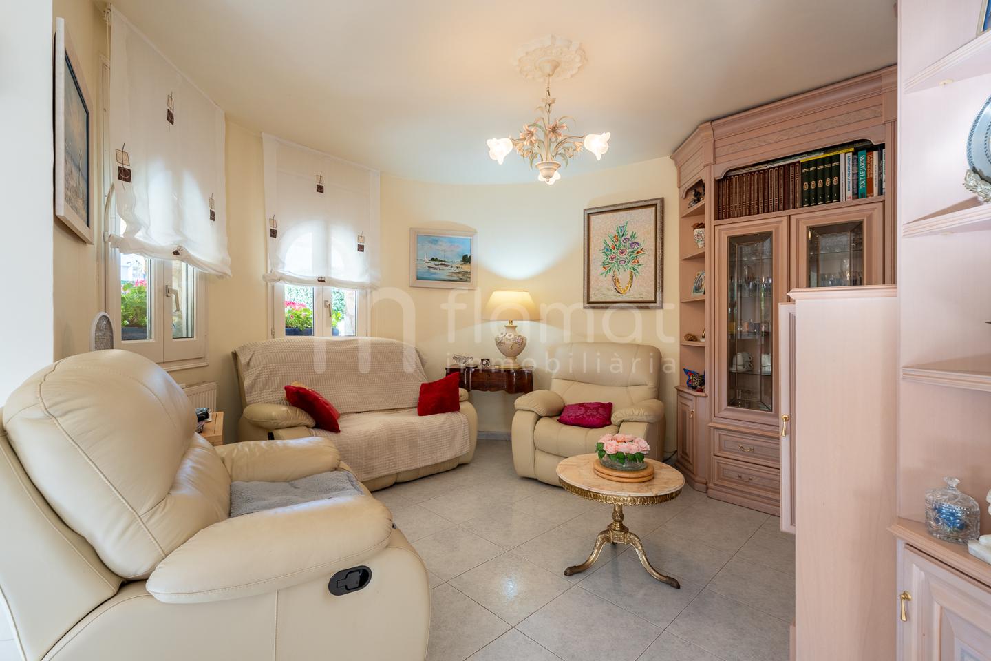 villas en empuriabrava · carrer-de-sant-mori-17487 525000€