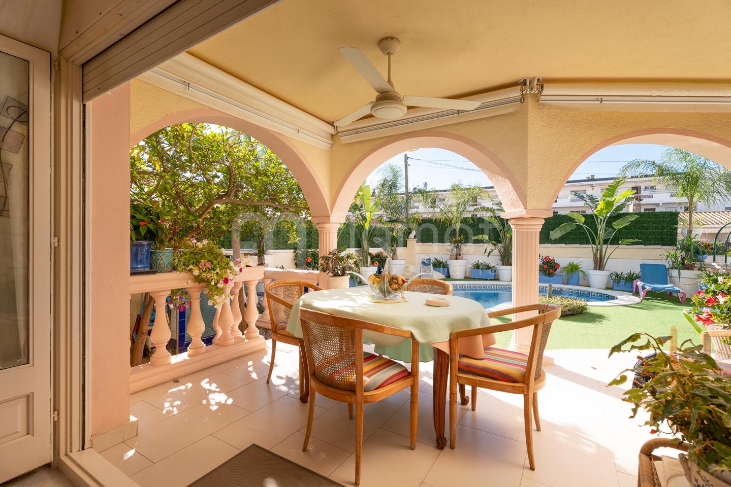 villas en empuriabrava · carrer-de-sant-mori-17487 525000€