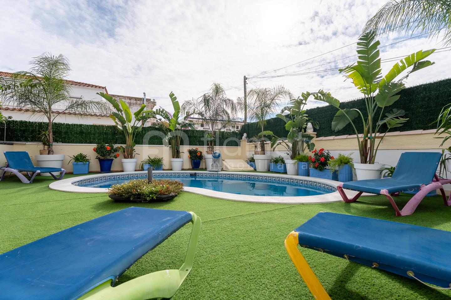 villas en empuriabrava · carrer-de-sant-mori-17487 525000€