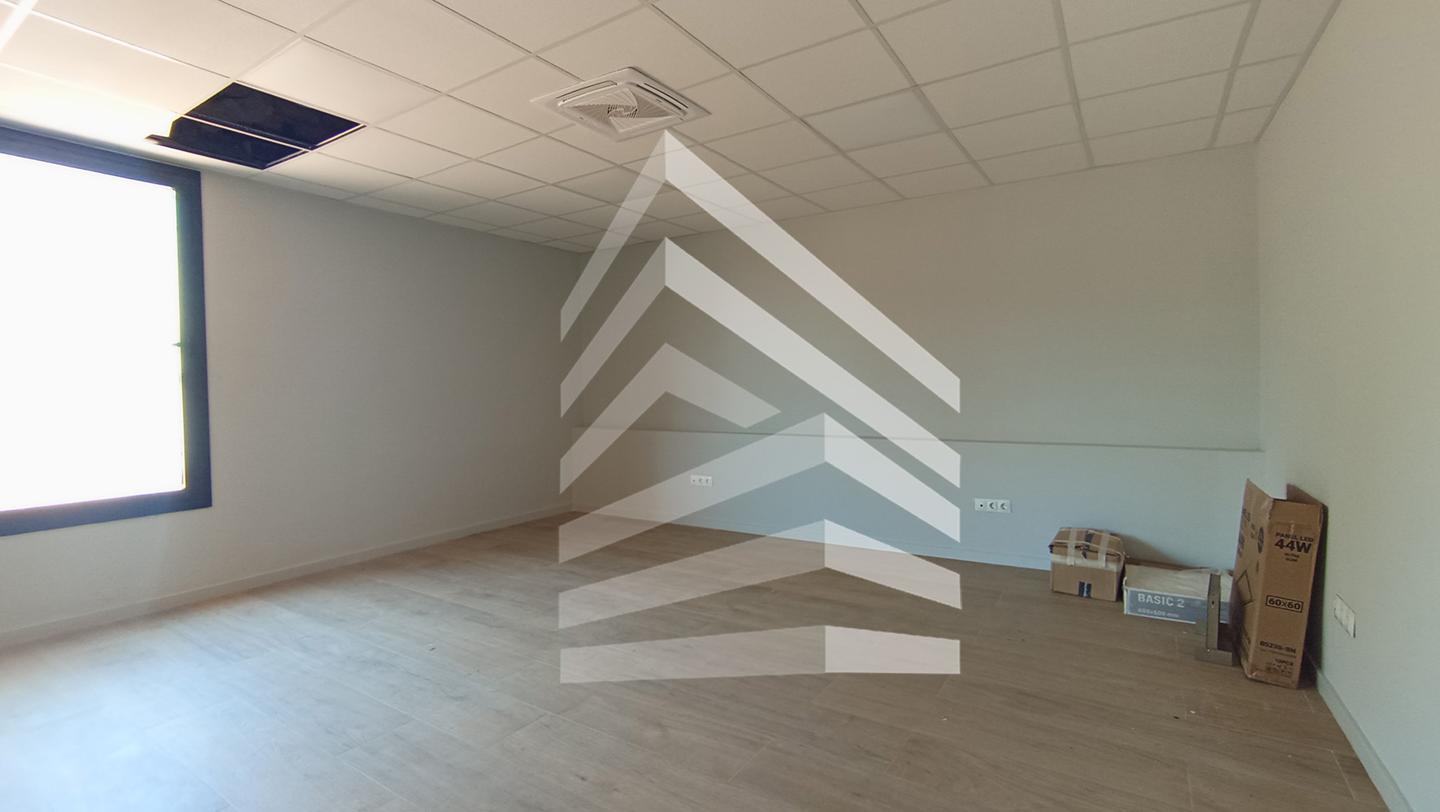 locales-comerciales en barcelona · carrer-de-morales-08029 €