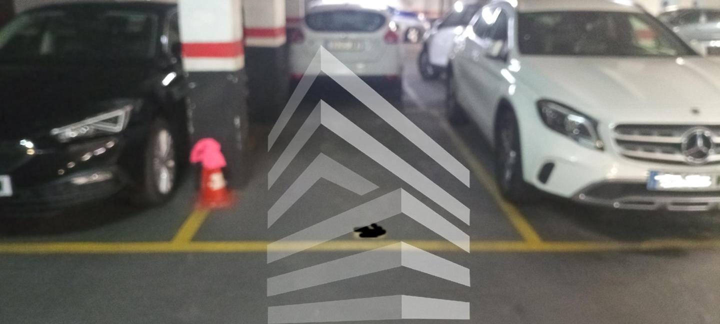parking en barcelona · carrer-de-sant-pere-d'abanto-08014 12690€