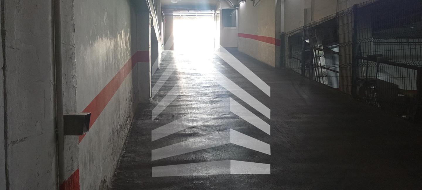 parking en barcelona · carrer-de-sant-pere-d'abanto-08014 12690€