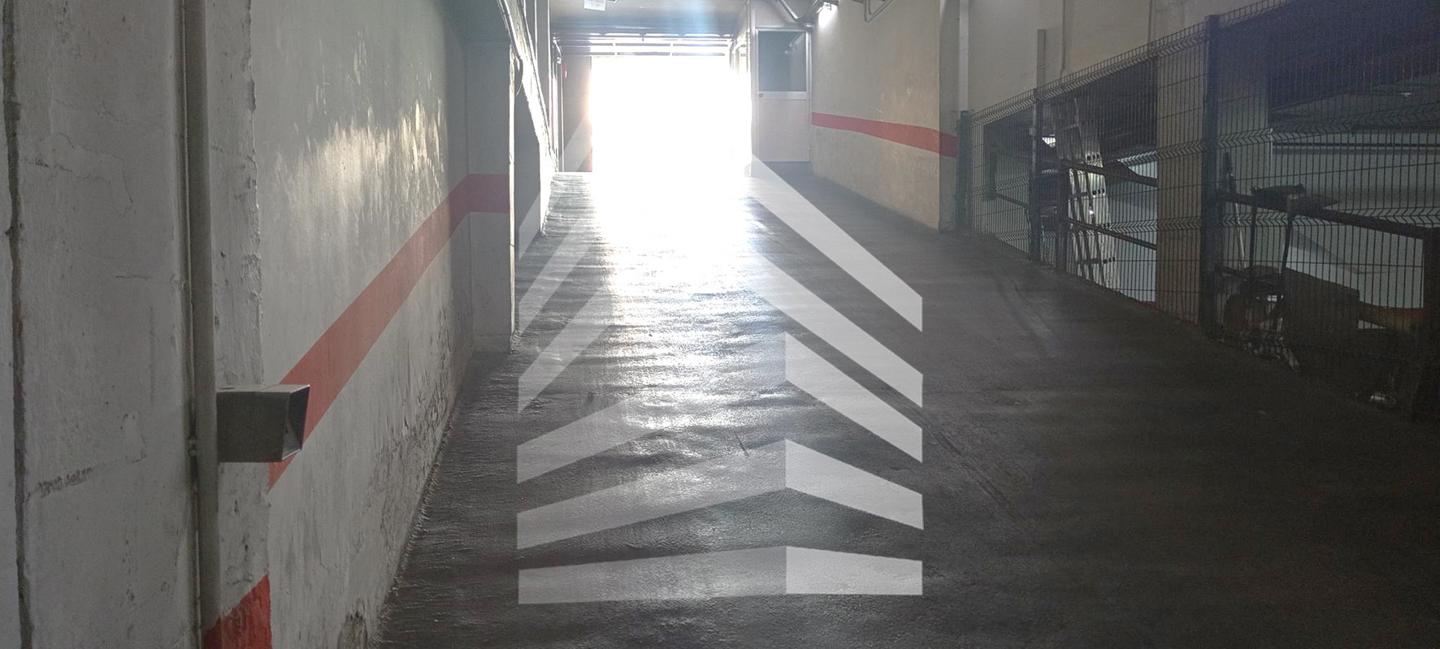 parking en barcelona · carrer-de-sant-pere-d'abanto-08014 13100€