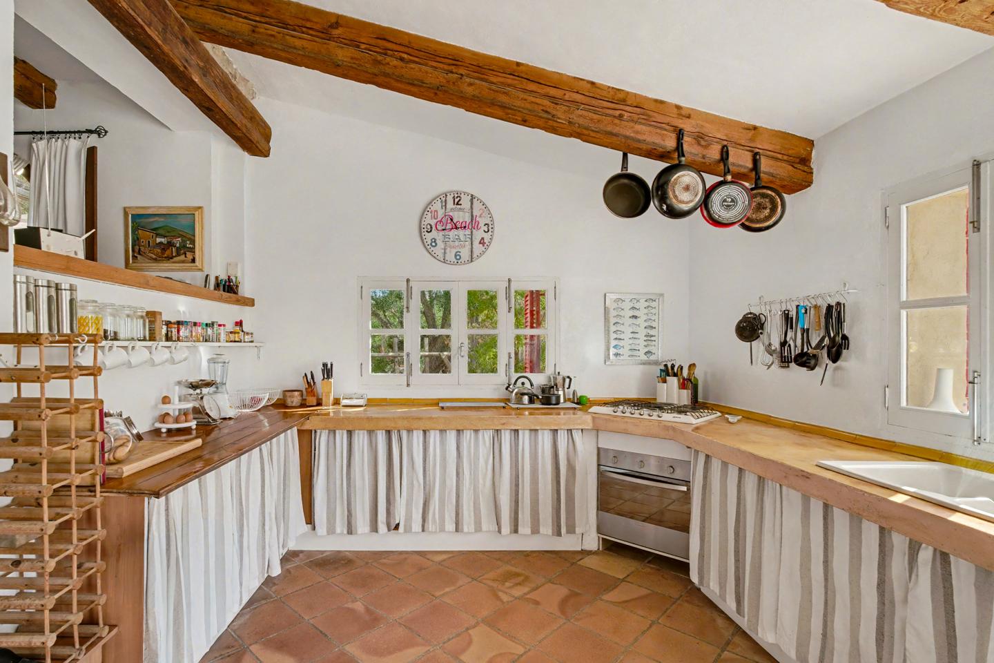 Finca rústica con carácter y vistas panorámicas, en los alrededores de S’Arracó — S'Arracó — Foto 7