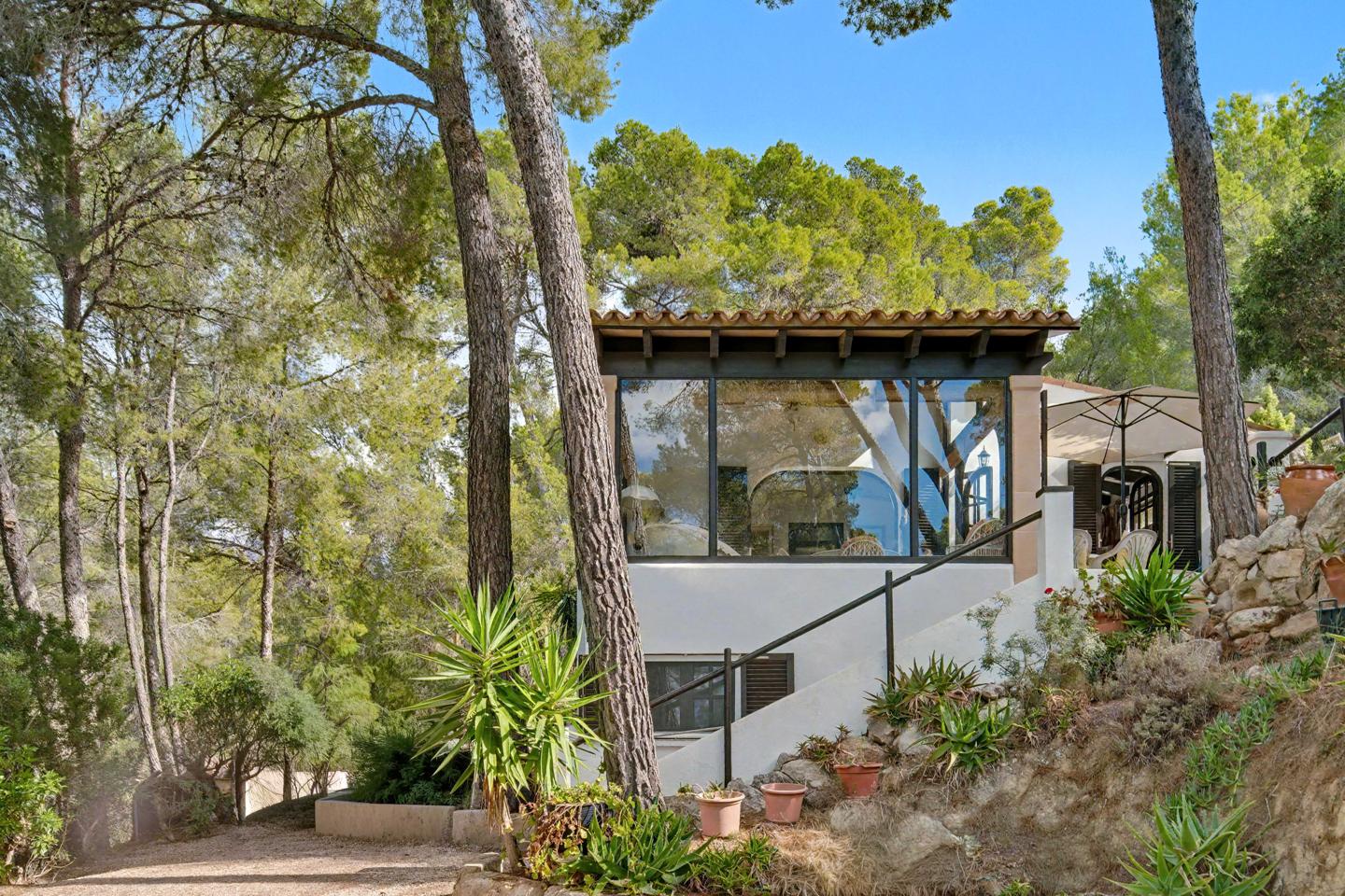 Finca con encanto entre pinos y vistas al mar, en Sant Elm — Sant Elm — Foto 22