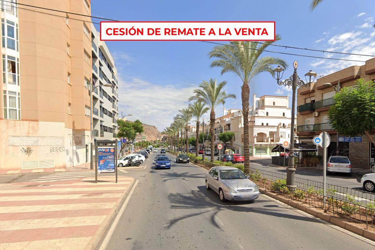 foto de LOCAL COMERCIAL EN ROQUETAS DE MAR, ALMERÍA
