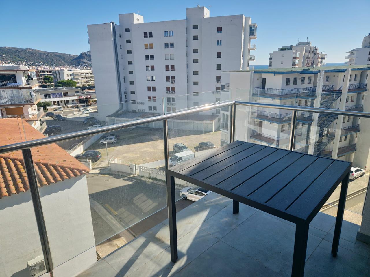 Piso en Carrer Punta de Llevant, Roses, Girona de 65 m2