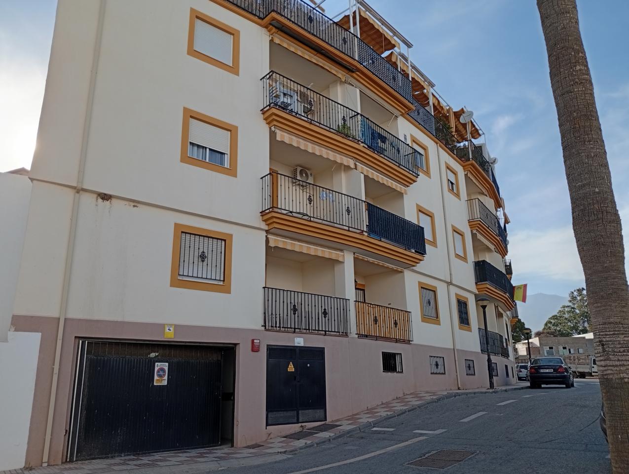 foto de PLAZA DE GARAJE EN CASTELL DE FERRO, GUALCHOS