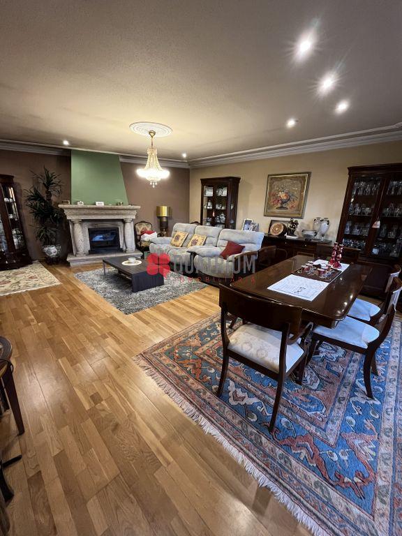 Chalet en venta en A Coruña