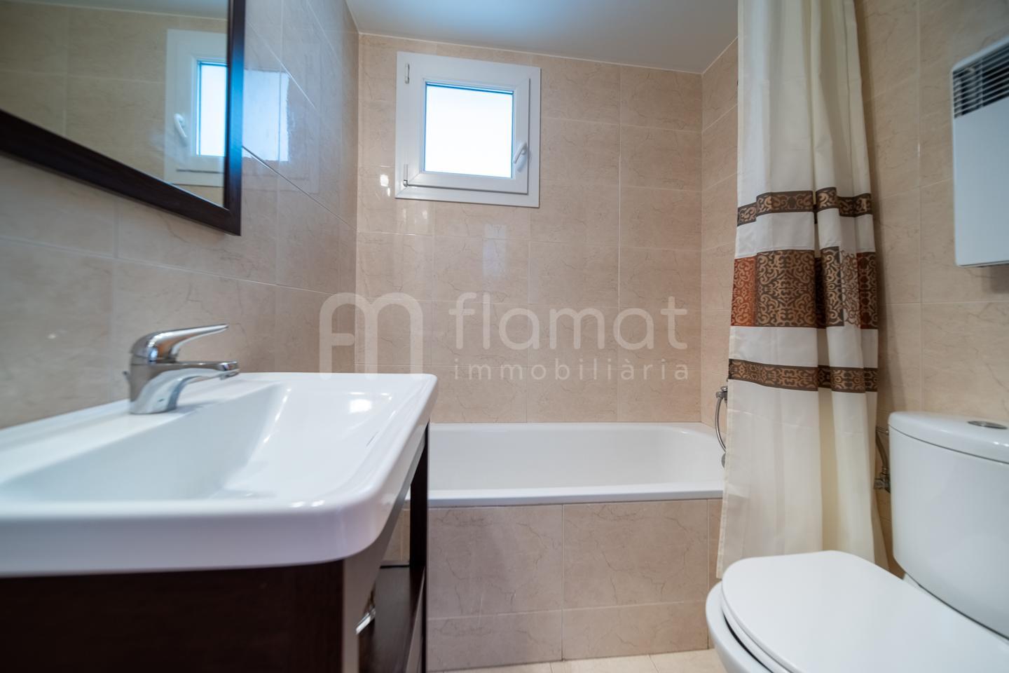 pisos en roses · avinguda-port-canigo-17480 190000€