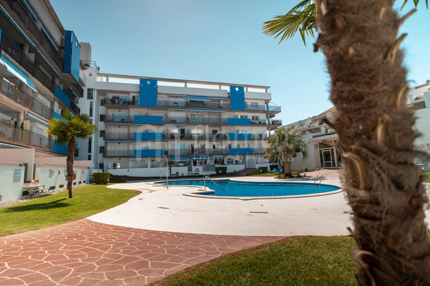 pisos en roses · avinguda-port-canigo-17480 190000€