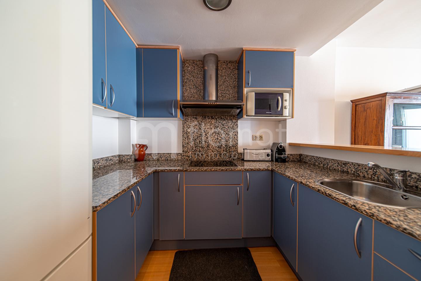 pisos en roses · avinguda-port-canigo-17480 190000€