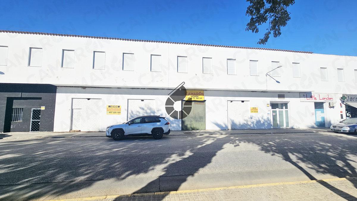 Local en venta en Gelves de 550 m2 REF:04132