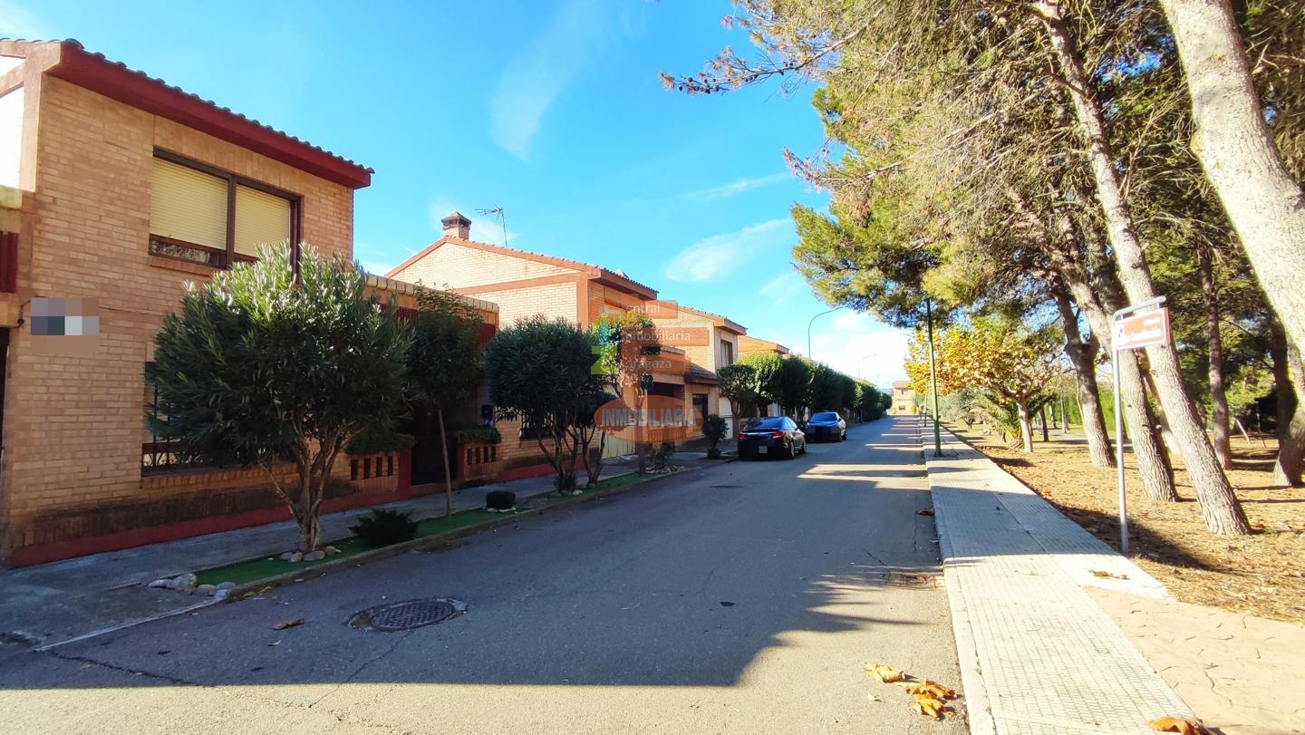 Chalet en venta en Zaragoza