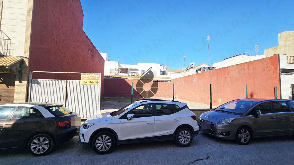 Terreno en venta en Coria del Río de 300 m2 REF:04134