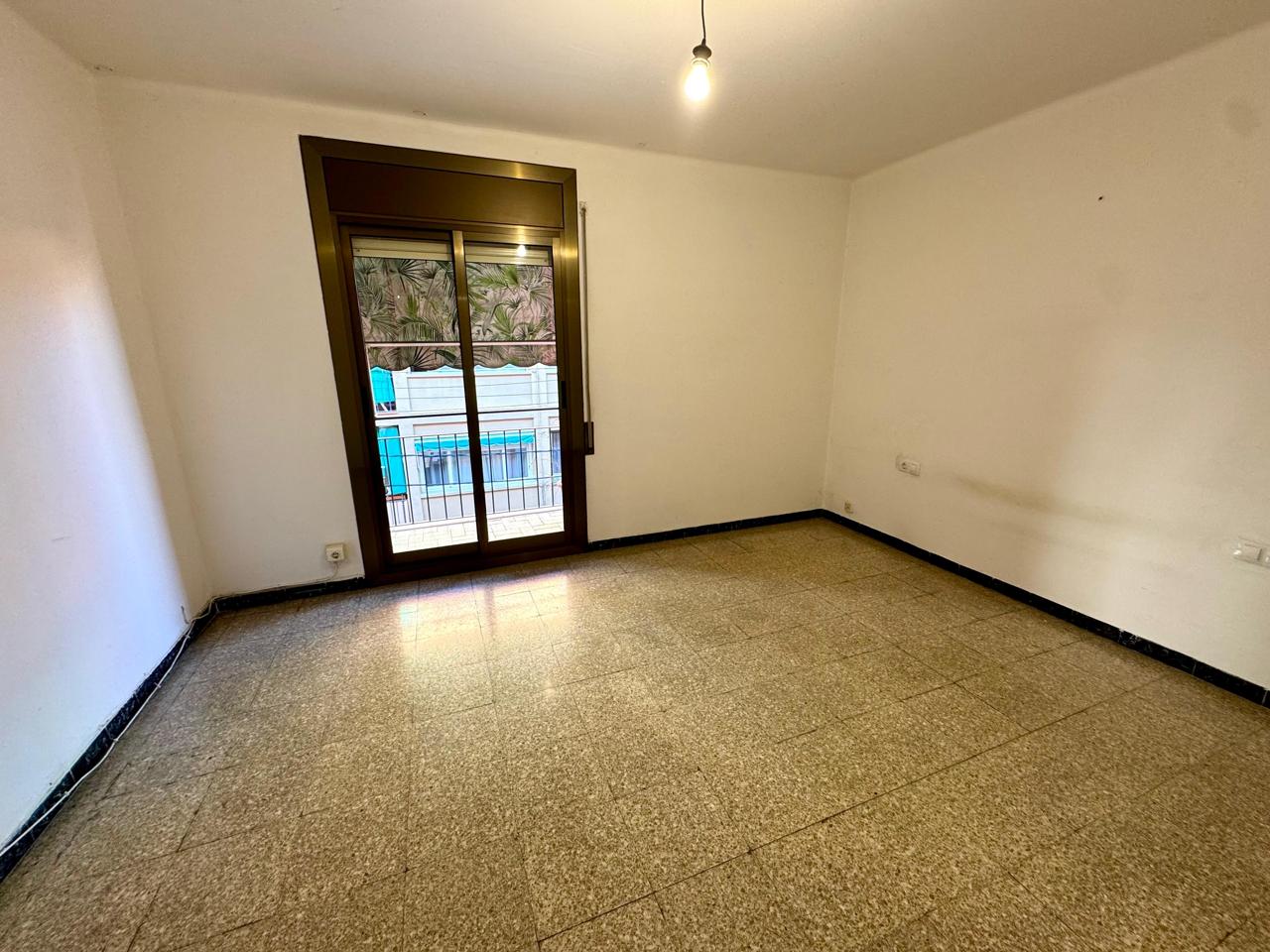 piso en montcada-i-reixac · montcada-centro 199000€